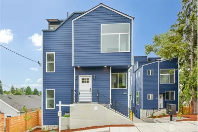 8608 42nd Avenue S, Seattle, WA 98118 - Photo 2