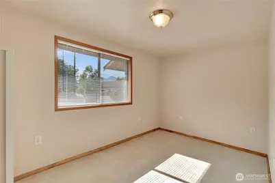 930 Commercial Avenue, Darrington, WA 98241 - Photo 8