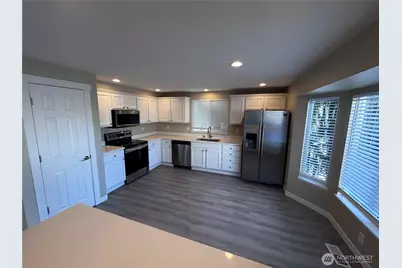 7621 67th Street NE, Marysville, WA 98270 - Photo 4