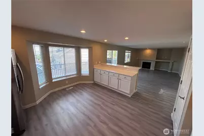 7621 67th Street NE, Marysville, WA 98270 - Photo 6