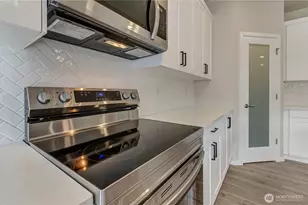 18306 37th Ave Ct E, Tacoma, WA 98446 - Photo 10
