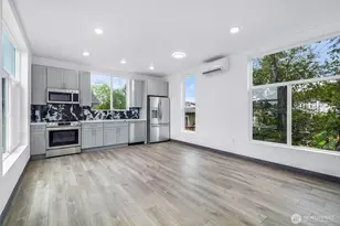 8612 42nd Ave S, Seattle, WA 98118 - Photo 2
