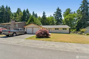 521 SW 317th Pl, Federal Way, WA 98023 - Photo 2