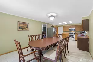 521 SW 317th Pl, Federal Way, WA 98023 - Photo 8