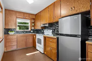 23830 N US Hwy 101, Hoodsport, WA 98548 - Photo 10
