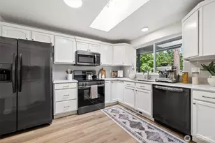 21715 N Clear Lake Blvd SE, Yelm, WA 98597 - Photo 6