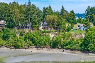 458 E Stretch Island Rd S, Grapeview, WA 98546 - Photo 6