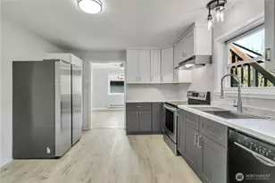 137 Wayne Ave, Pacific, WA 98047 - Photo 12