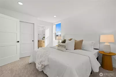 6544 B Latona Avenue NE, Seattle, WA 98115 - Photo 10
