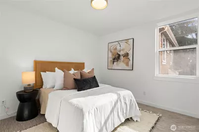 6544 B Latona Avenue NE, Seattle, WA 98115 - Photo 14