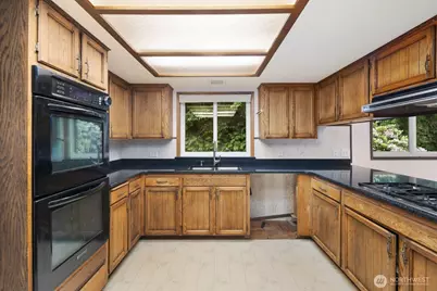 7011 165th Place SW, Edmonds, WA 98026 - Photo 8