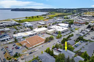 320 SE Barrington Dr, Oak Harbor, WA 98277 - Photo 1