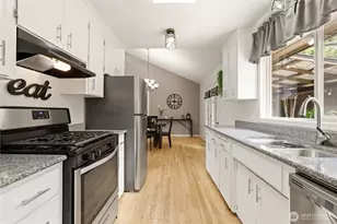 2424 W 12th St, Port Angeles, WA 98363 - Photo 8