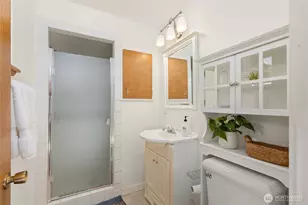 398 Ferncliff Ave NE, Bainbridge Island, WA 98110 - Photo 22