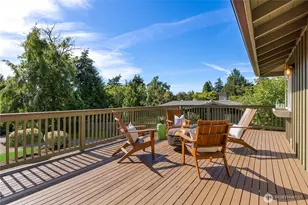 398 Ferncliff Ave NE, Bainbridge Island, WA 98110 - Photo 10