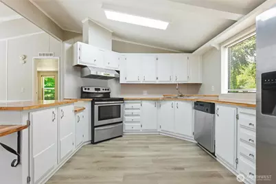 601 166th Street Ct E, Spanaway, WA 98387 - Photo 14