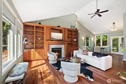 3324 Deer Island Drive E, Lake Tapps, WA 98391 - Photo 4