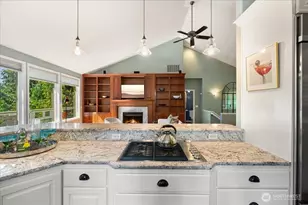 3324 Deer Island Dr E, Lake Tapps, WA 98391 - Photo 10