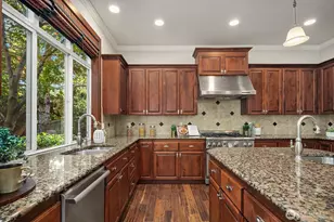 2098 211th Pl SE, Sammamish, WA 98075 - Photo 14