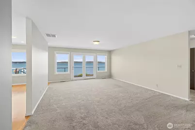 639 E Beacon View Drive, Oak Harbor, WA 98277 - Photo 8