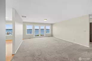 639 E Beacon View Dr, Oak Harbor, WA 98277 - Photo 8
