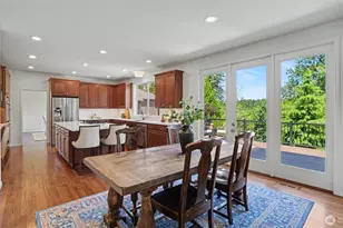 24128 NE 1st Pl, Sammamish, WA 98074 - Photo 10