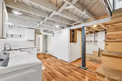 4055 Latona Avenue NE, Seattle, WA 98105 - Photo 22