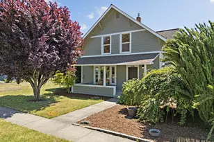 1118 Thompson St, Sumner, WA 98390 - Photo 2