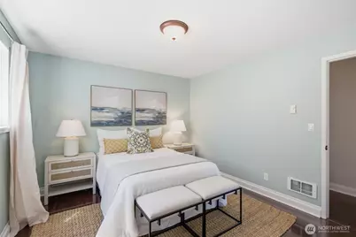 4324 Phinney Avenue N #3, Seattle, WA 98103 - Photo 18