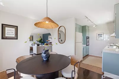 4324 Phinney Avenue N #3, Seattle, WA 98103 - Photo 8