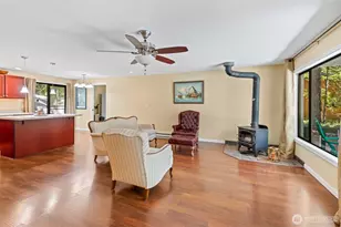 81 N Buckhorn Ct, Hoodsport, WA 98548 - Photo 4