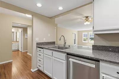 3941 226th Place SE #103, Issaquah, WA 98029 - Photo 14