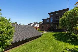 3033 45th Ave SW, Seattle, WA 98116 - Photo 34