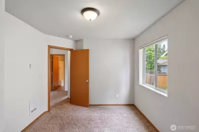 4909 Bowwood Circle NE, Bremerton, WA 98310 - Photo 20