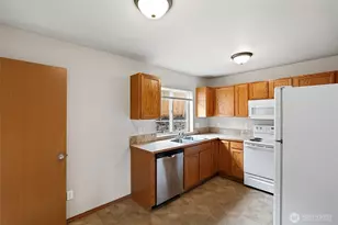 4909 Bowwood Cir NE, Bremerton, WA 98310 - Photo 10