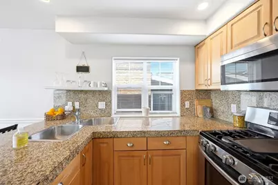 2433 NW 59th Street #202, Seattle, WA 98107 - Photo 14