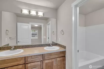 2142 S 263rd Street, Des Moines, WA 98198 - Photo 18