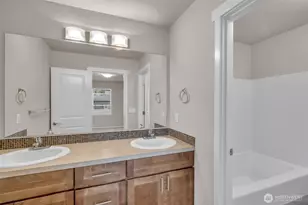 2142 S 263rd St, Des Moines, WA 98198 - Photo 18