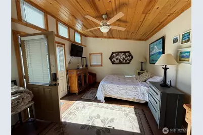 914 Pacific Avenue, Bremerton, WA 98337 - Photo 24