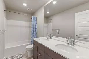 17621 Crossing Dr E, Puyallup, WA 98374 - Photo 18