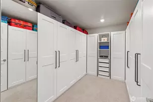 17621 Crossing Dr E, Puyallup, WA 98374 - Photo 14