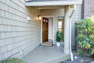 17521 NE 38th Ct, Redmond, WA 98052 - Photo 2