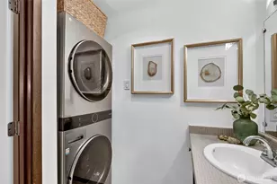 4020 Aurora Ave N, Seattle, WA 98103 - Photo 16