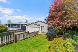 2334 Island Dr NW, Olympia, WA 98502 - Photo 1