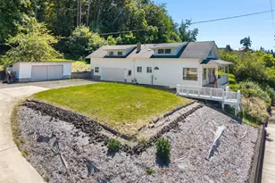 1122 SE 1st St, Winlock, WA 98596 - Photo 2