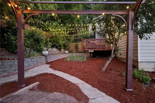 12218 NE 203rd St, Bothell, WA 98011 - Photo 34