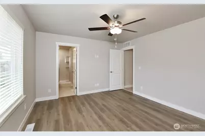 8741 151st Street E, Puyallup, WA 98375 - Photo 8
