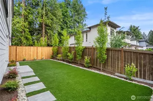 9909 NE 200th St, Bothell, WA 98011 - Photo 34