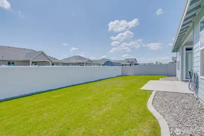 324 L Street NE, Quincy, WA 98848 - Photo 34