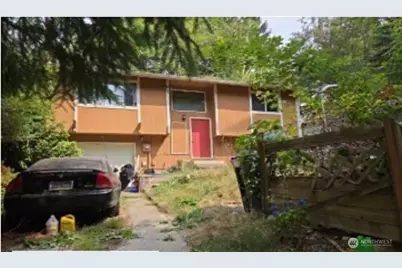 6885 E Cascade Drive, Port Orchard, WA 98366 - Photo 1